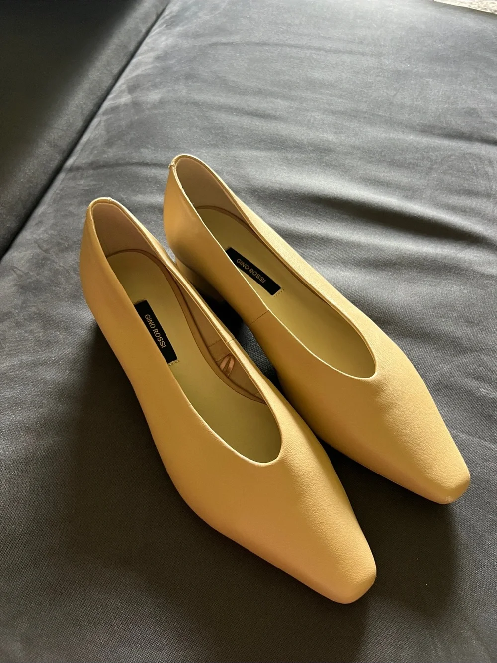 Yellow Pointed-Toe Women's Flats